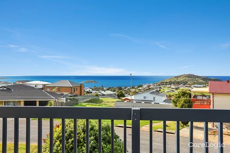 Property photo of 58 Southern Right Crescent Encounter Bay SA 5211