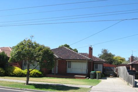 19 Simmons Dr, Seaholme, VIC 3018