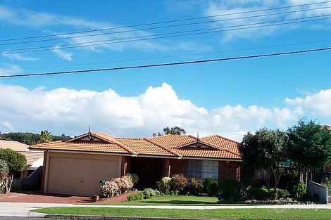 11 Gilbertson Rd, Kardinya, WA 6163