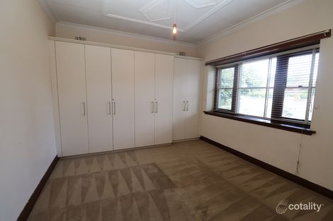 Property photo of 17 Brookong Avenue Wagga Wagga NSW 2650