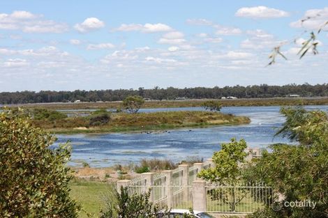 Property photo of 15 Estuary View Drive Wonnerup WA 6280
