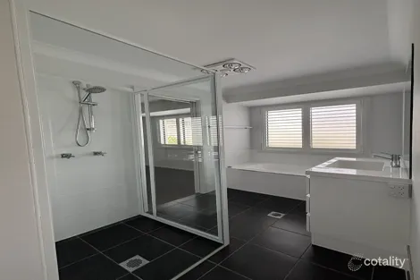 Property photo of 22 Mornington Circuit Gwandalan NSW 2259