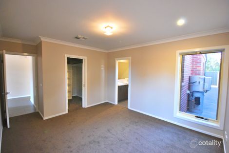 Property photo of 2 Lakeview Place Mooroopna VIC 3629
