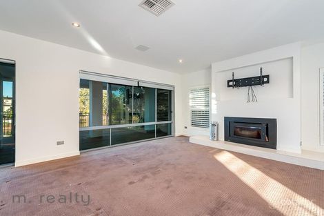 Property photo of 25 Gregory Drive Carrara QLD 4211