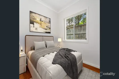 Property photo of 21 Ronald Avenue Narraweena NSW 2099