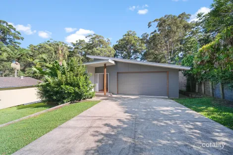 Property photo of 10 Fourth Ridge Road Smiths Lake NSW 2428