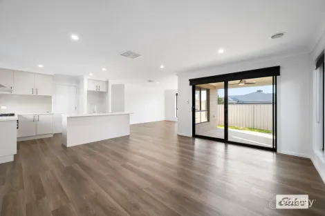 Property photo of 15 Beadsworth Street Baranduda VIC 3691