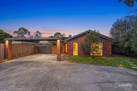 3 HARRIS CT, PAKENHAM, VIC 3810