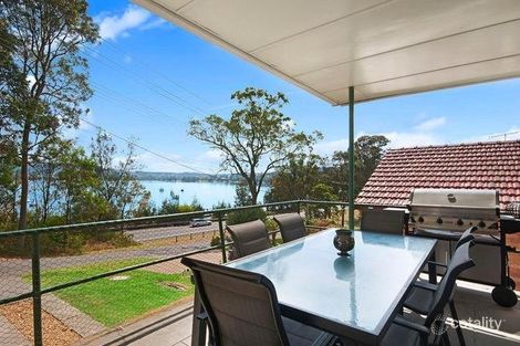 Property photo of 596 Macquarie Drive Eleebana NSW 2282