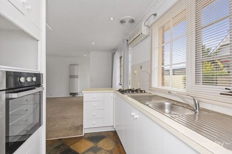 Property photo of 1/26 Rodney Street Quarry Hill VIC 3550