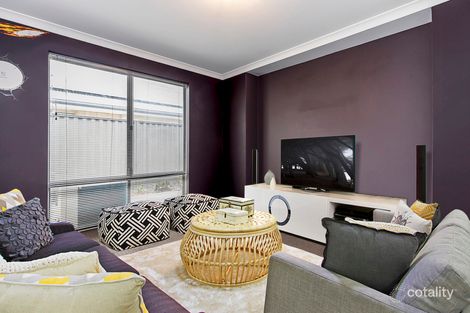 Property photo of 11 Beaumonde Grange Aveley WA 6069