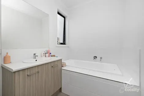 Property photo of 17 Madison Street Munno Para SA 5115