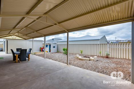 Property photo of 42 Apsley Circle Millbridge WA 6232