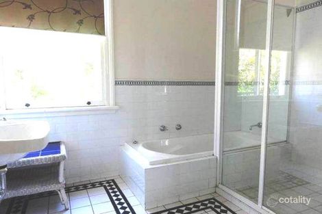 Property photo of 132 Waverley Road Taringa QLD 4068