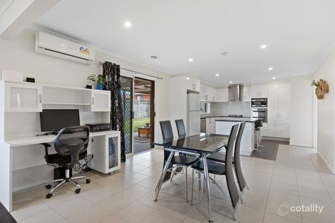 Property photo of 10 Carrum Bella Drive Carrum Downs VIC 3201