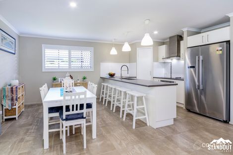 Property photo of 78 Lakeside Crescent Ningi QLD 4511