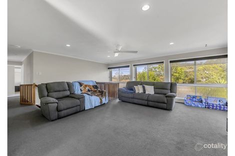 Property photo of 21 Suffield Drive Yamanto QLD 4305