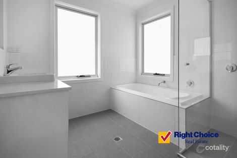 Property photo of 3/25 Tabourie Close Flinders NSW 2529