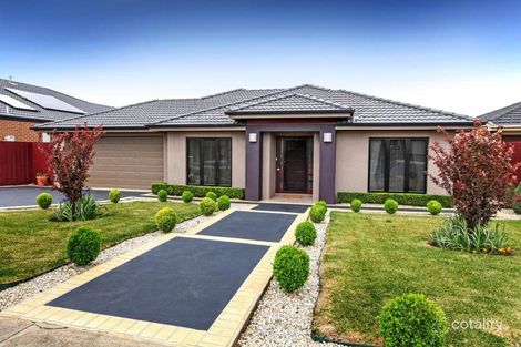 Property photo of 8 Cumberland Grove Taylors Hill VIC 3037