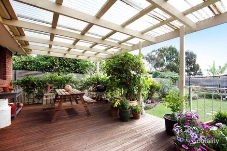 Property photo of 36 Mitre Crescent Berwick VIC 3806