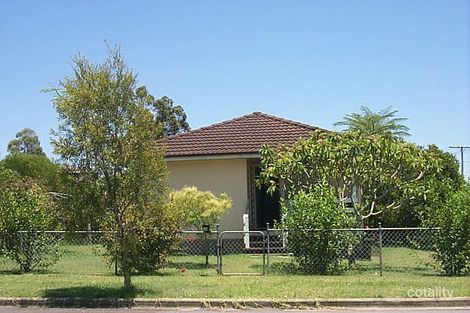 16 Endeavour Rd, Riverview, QLD 4303