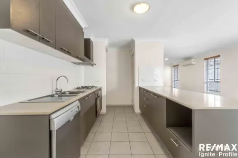 Property photo of 90 Valentine Circuit Augustine Heights QLD 4300