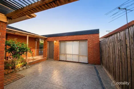 8 Newcombe Ct, Clarinda, VIC 3169