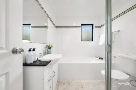 Property photo of 13/46-48 Old Pittwater Road Brookvale NSW 2100