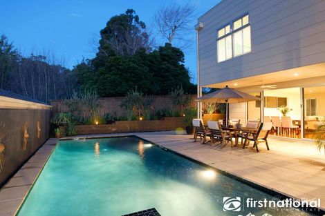 Property photo of 2/48 Langmore Lane Berwick VIC 3806