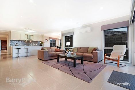 Property photo of 15 Sigvard Boulevard Hallam VIC 3803