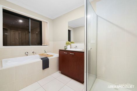 Property photo of 26 Cemetine Terrace Cranbourne VIC 3977