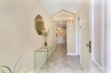 Property photo of 8 Lake Tobin Crescent Greenwith SA 5125