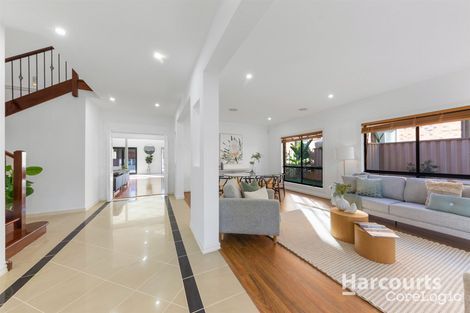 Property photo of 9 Glenfield Close Cairnlea VIC 3023