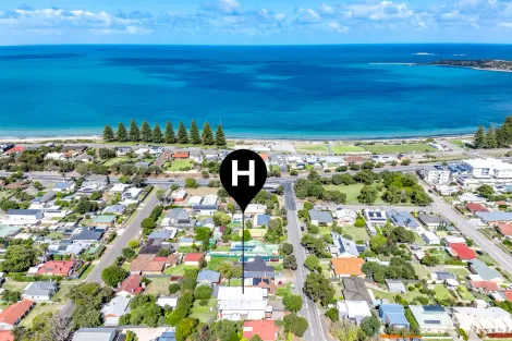 14a Renown Ave, Victor Harbor, SA 5211