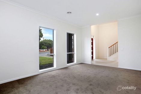 Property photo of 2/11-13 Narellan Drive Keysborough VIC 3173