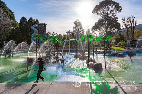 40 Wellington Rd, Warburton, VIC 3799