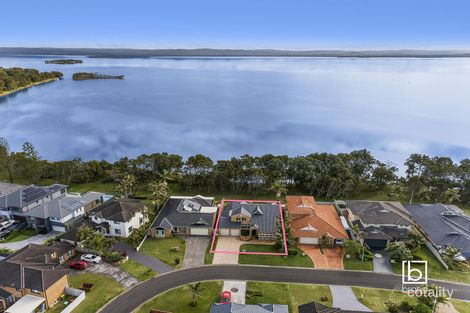 4 Terilbah Pl, The Entrance North, NSW 2261