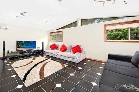 Property photo of 19 Stringybark Place Alfords Point NSW 2234