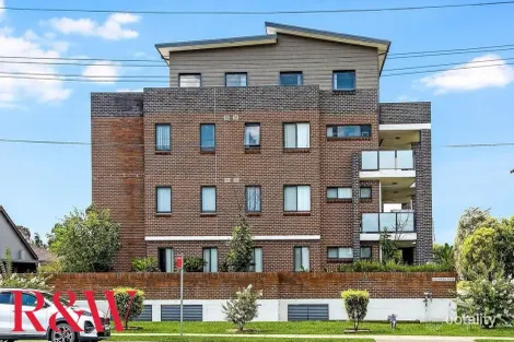 14/125 Memorial Ave, Liverpool, NSW 2170