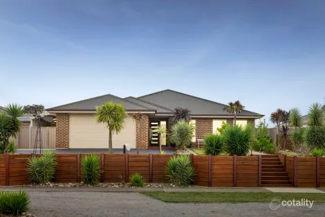 48 Dalray Cres, Kurunjang, VIC 3337