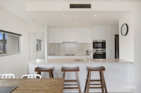 Property photo of 210/2 Creek Street Coolangatta QLD 4225
