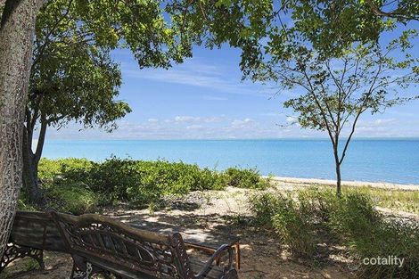 Property photo of 19 Lasindra Court Bushland Beach QLD 4818