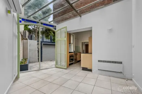 Property photo of 2 Dudley Street West Melbourne VIC 3003