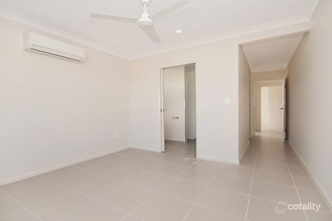 Property photo of 69 Shoalmarra Drive Mount Low QLD 4818