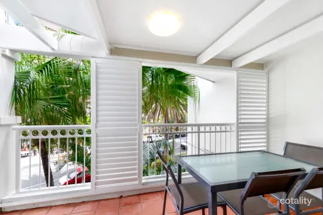 11/122-130 OLD BURLEIGH RD, BROADBEACH, QLD 4218