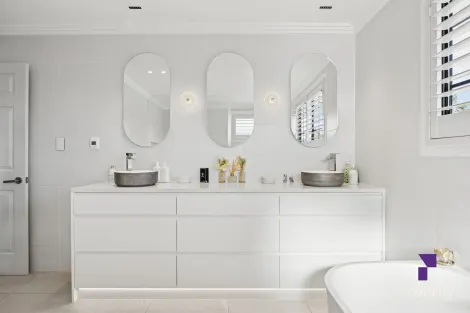 Property photo of 40 Riga Avenue Greenacre NSW 2190