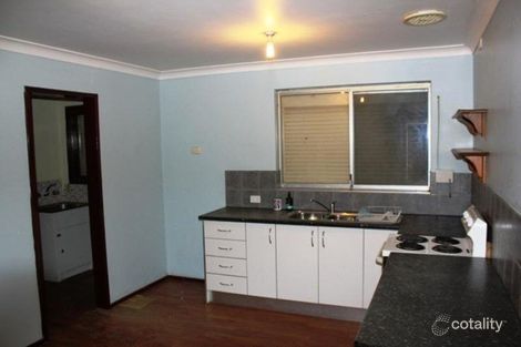 Property photo of 2 Dagenham Crescent Midvale WA 6056