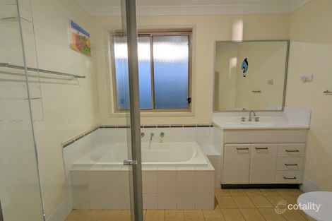 Property photo of 10 Cobbedah Drive Springfield NSW 2250