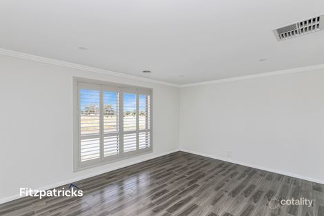 Property photo of 47 Deakin Avenue Lloyd NSW 2650
