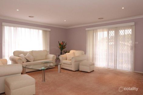 Property photo of 22 Temora Place Karabar NSW 2620